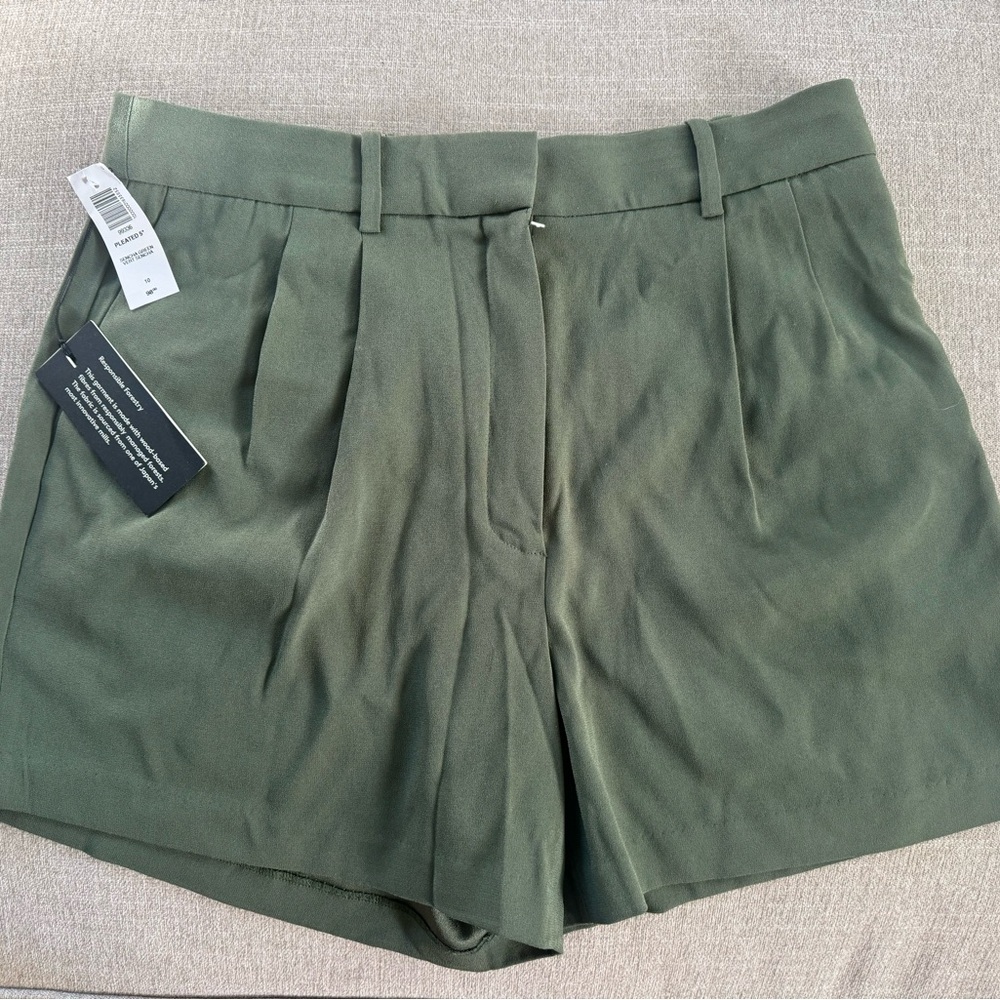 Aritzia Shorts Size 10